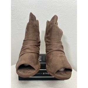 New w/box Yoki Open Toe Slip On Beige Block Sandals‎ W/ Box and Bags Size 8.5M